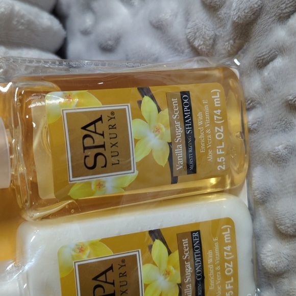 Brand New Spa Luxury Vanilla Sugar Shampoo and conditioner - Picture 3 of 3